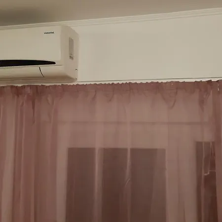 Timpuri Noi 50 דירה *